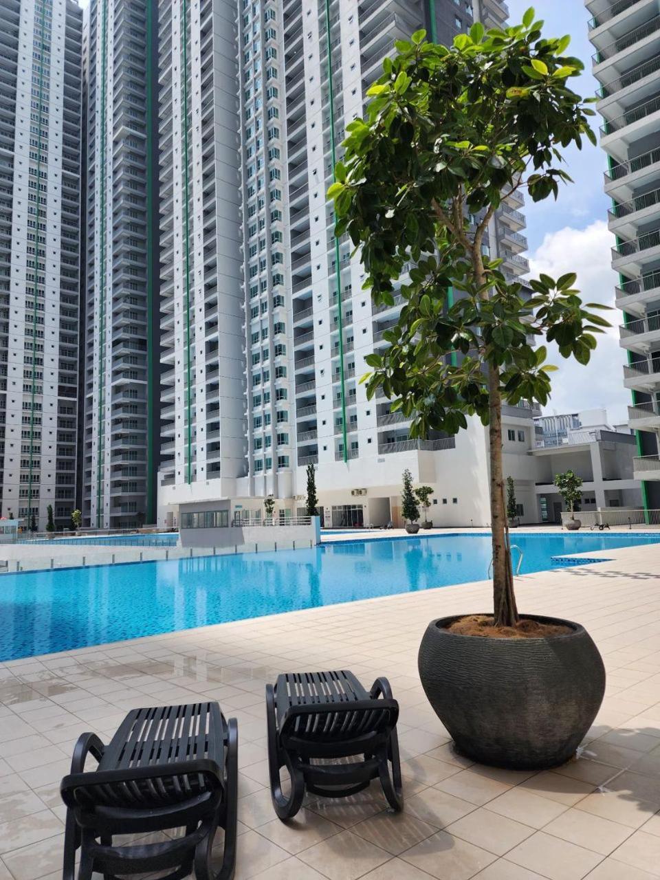 Mimi Cozy Homestay, 3r3b Klcc View With Playstation 4, Netflix, Wifi 6, Pool Table, Cinema *